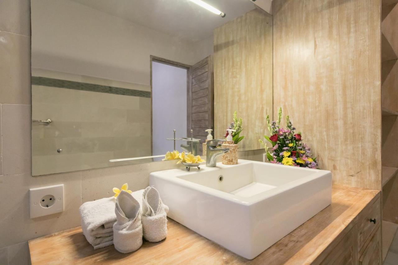 Villa Briana Seminyak By Villas R Us Kültér fotó